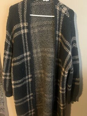 Ava & Viv Dark Green and Cream Plaid Open-Front Longline Cardigan